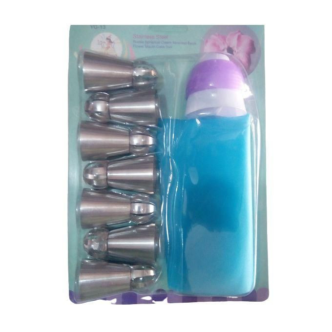 Russian nozzles with blue pipping bag